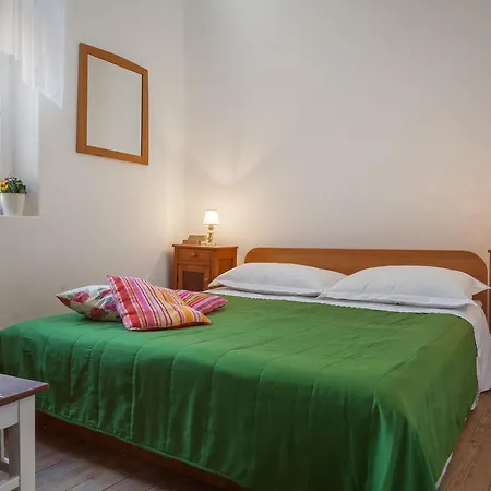 Capitain's House Nyaraló